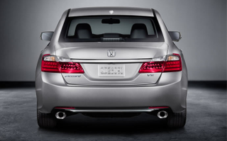 Illustration for article titled How I Realized the Accord Sedan Tail Lamps Came Full-Circle in a Decade